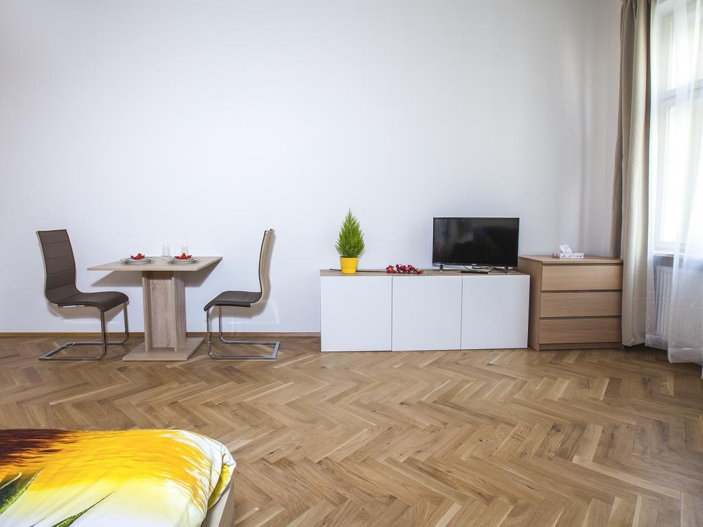 Beautiful Central Apartment Thamova Praha Eksteriør bilde